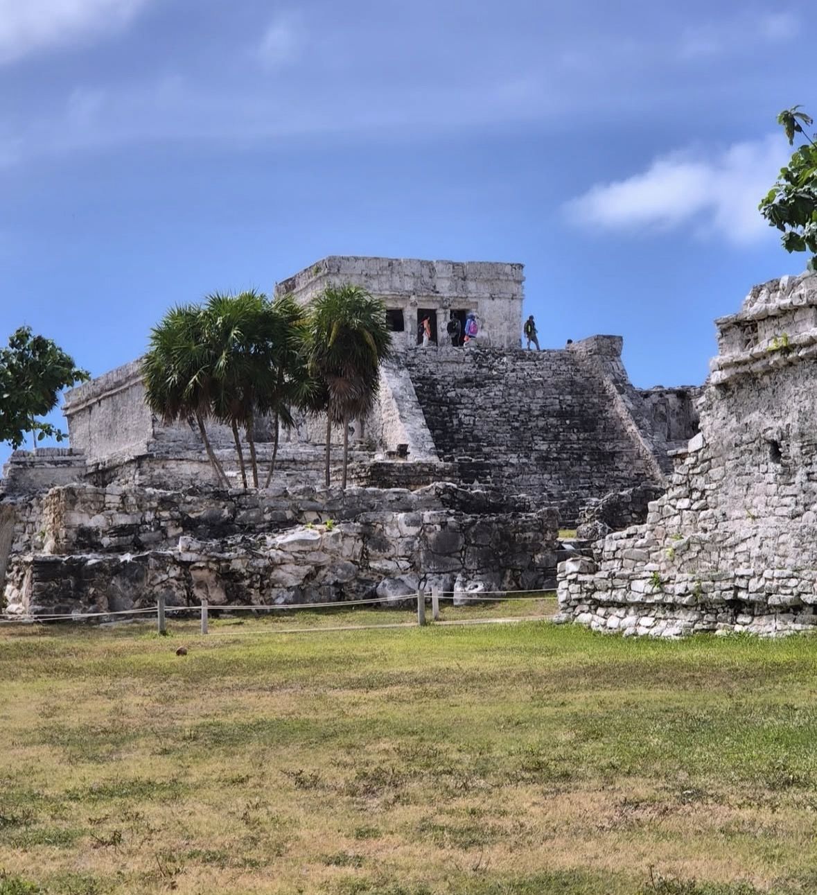 Tulum Ruins Guided Tour from Cancun and Riviera Maya